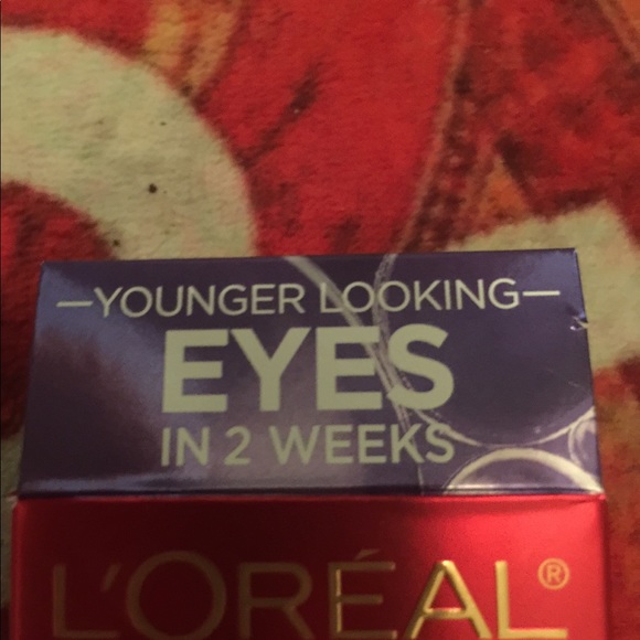 New L’Oréal Eye Serum - Picture 2 of 6